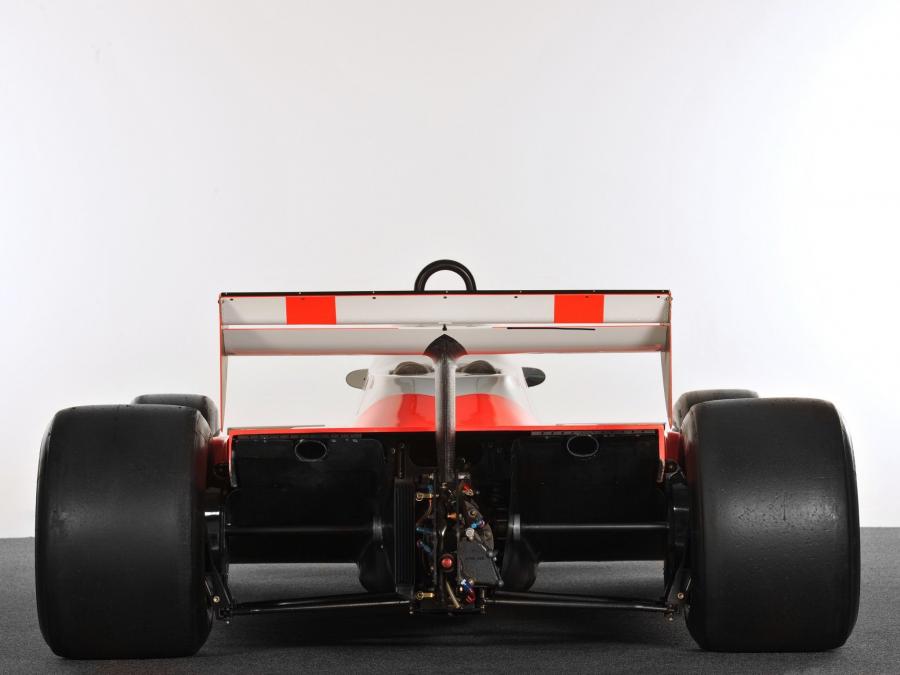  McLaren MP4-1 1981 года  (фото 2 из 5)